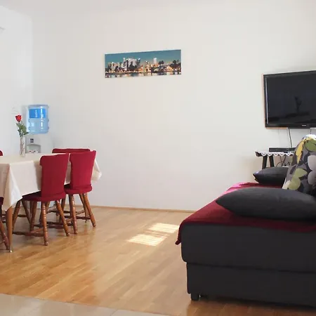 Nyaraló Irena Poljica